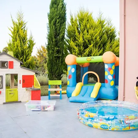 Apartment Sani Perfect For Family Vacations